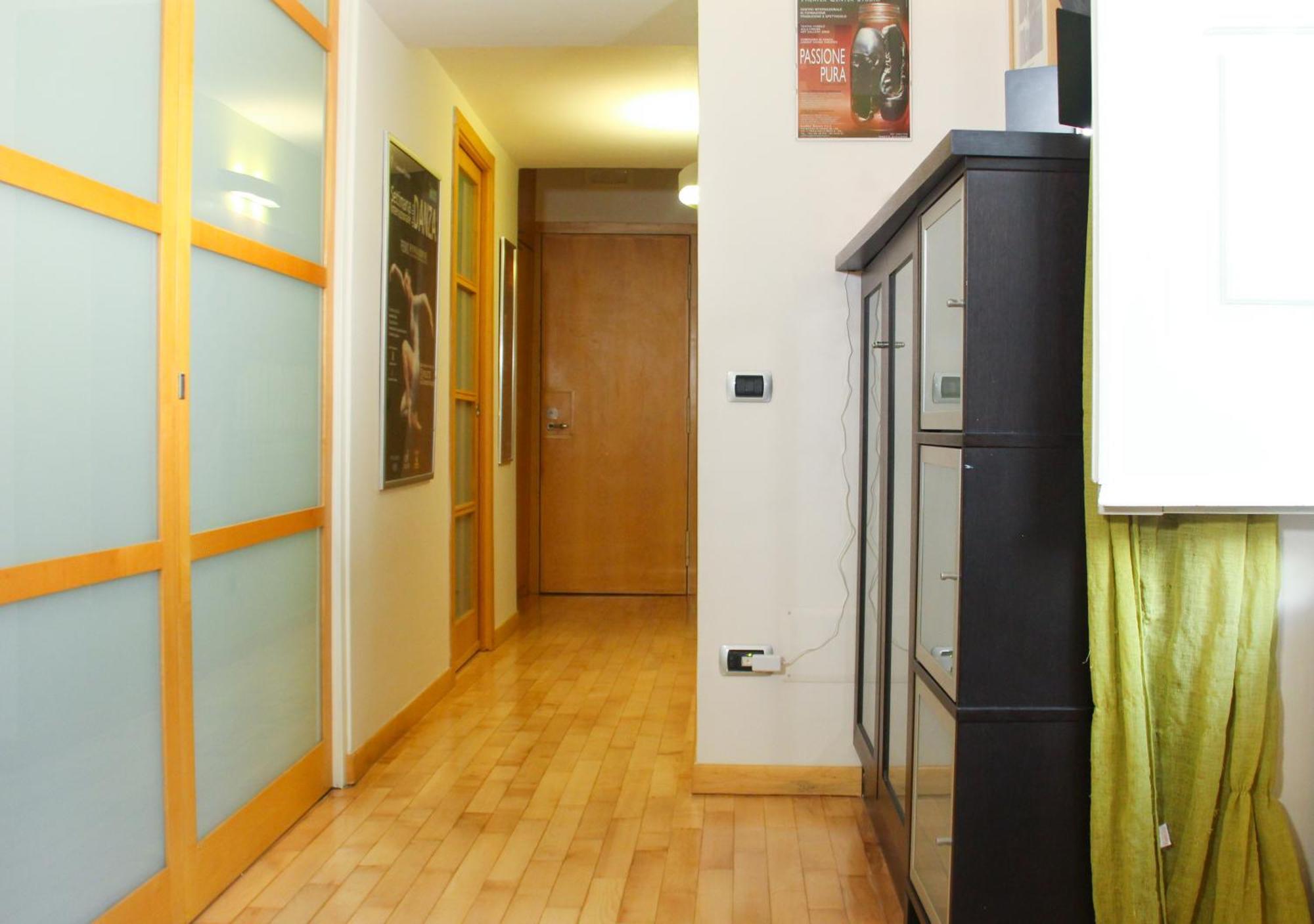Metro Amedeo - Stanza Privata Con Vasca Idromassaggio Lägenhet Neapel Exteriör bild